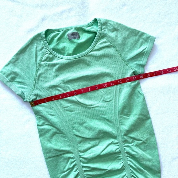 Athleta Fastest Track Lime Green Short Sleeve Athletic Yoga Support Top Size S - Picture 13 of 13